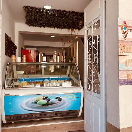 Albergue Y Gelateria Il Nonno Sarria Εξωτερικό φωτογραφία