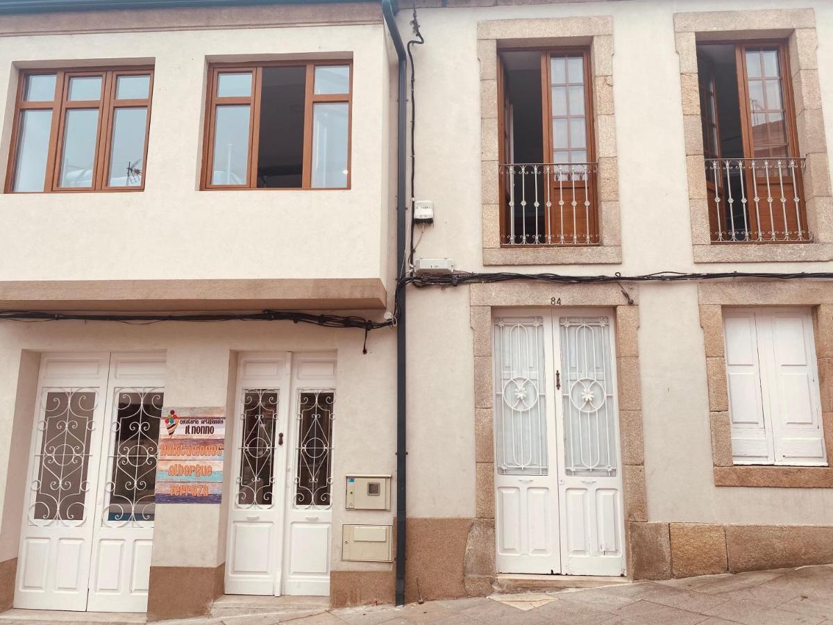 Albergue Y Gelateria Il Nonno Sarria Εξωτερικό φωτογραφία
